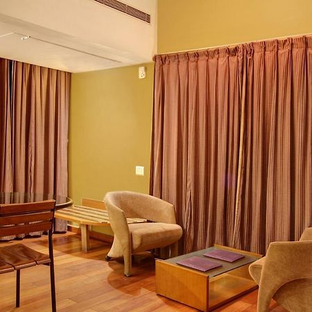 Capital O 16165 Cartier Hotel บังกาลอร์ ภายนอก รูปภาพ
