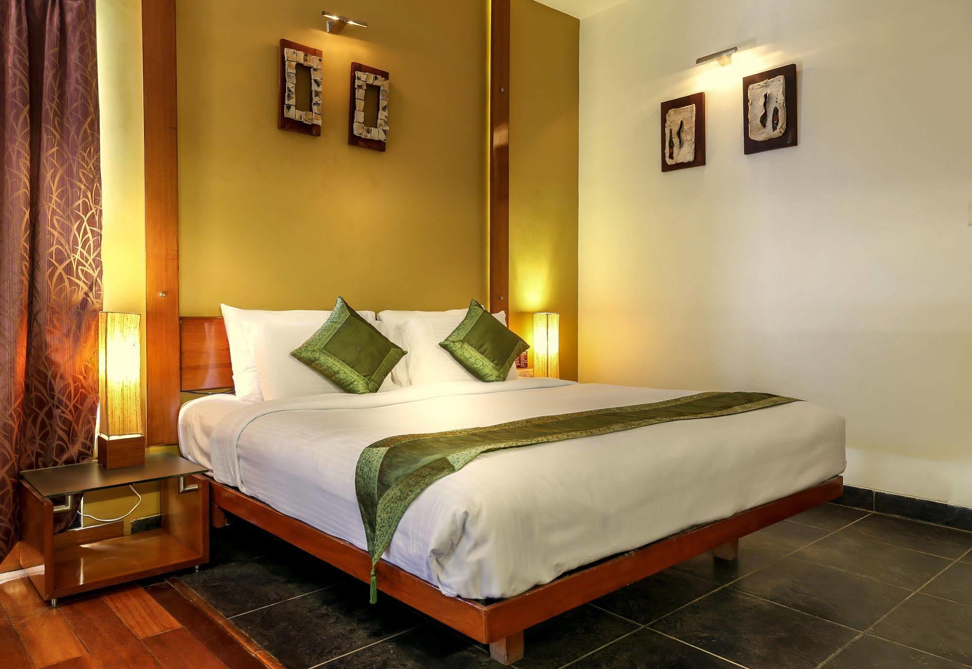 Capital O 16165 Cartier Hotel บังกาลอร์ ภายนอก รูปภาพ
